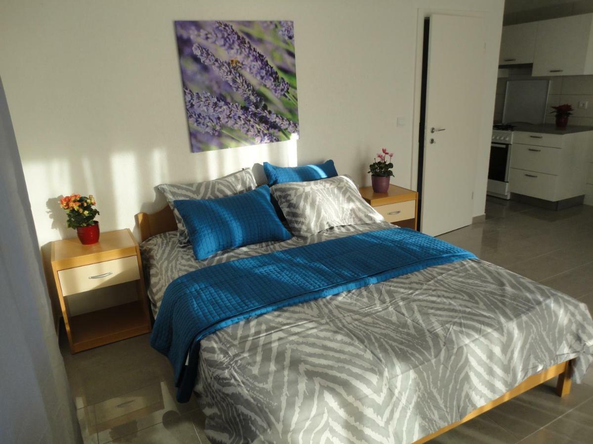 Paradise Apartments - Robinson Getaway Gdinj Екстер'єр фото